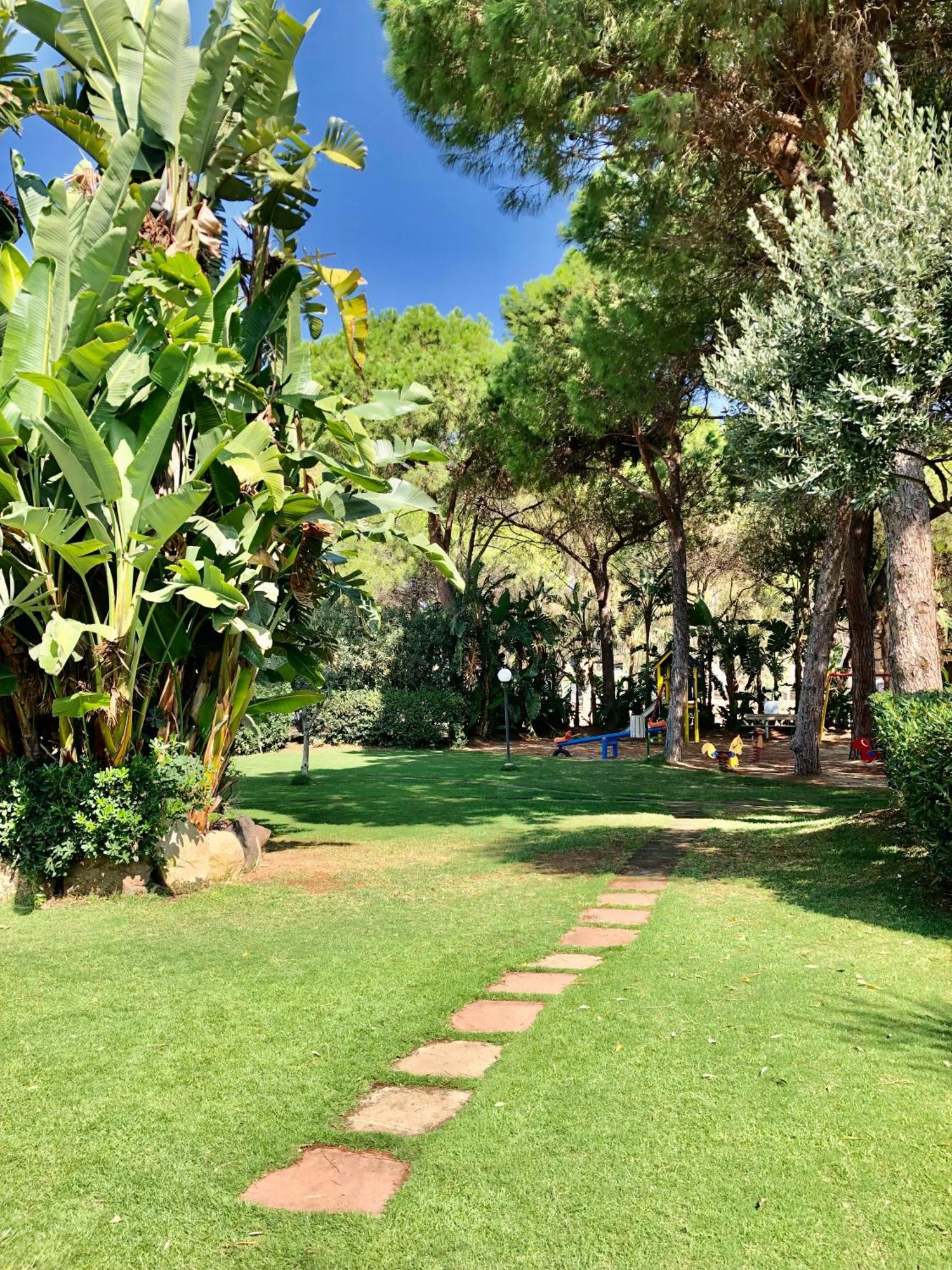 Camping Cala D'Ostia Пула Екстер'єр фото
