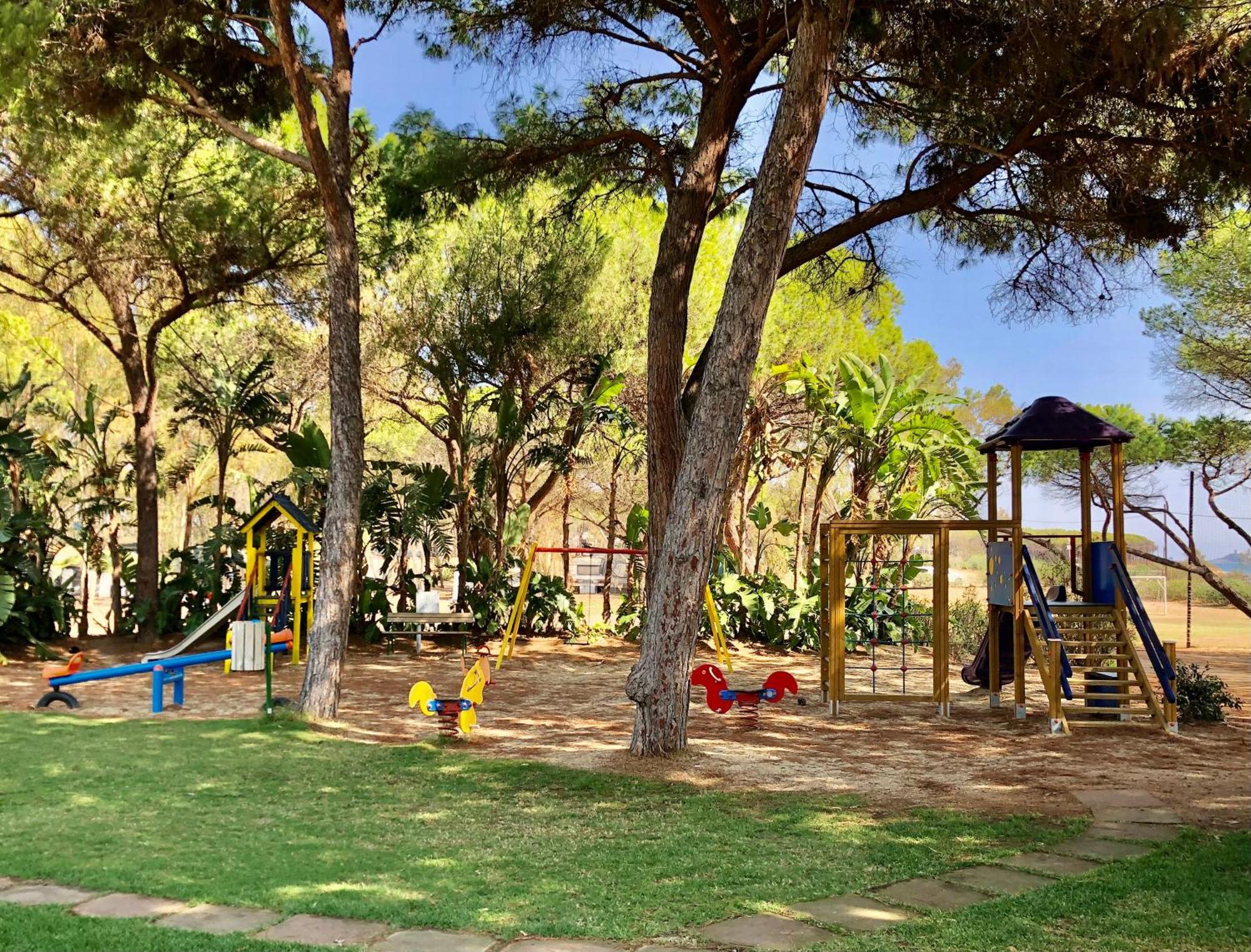 Camping Cala D'Ostia Пула Екстер'єр фото