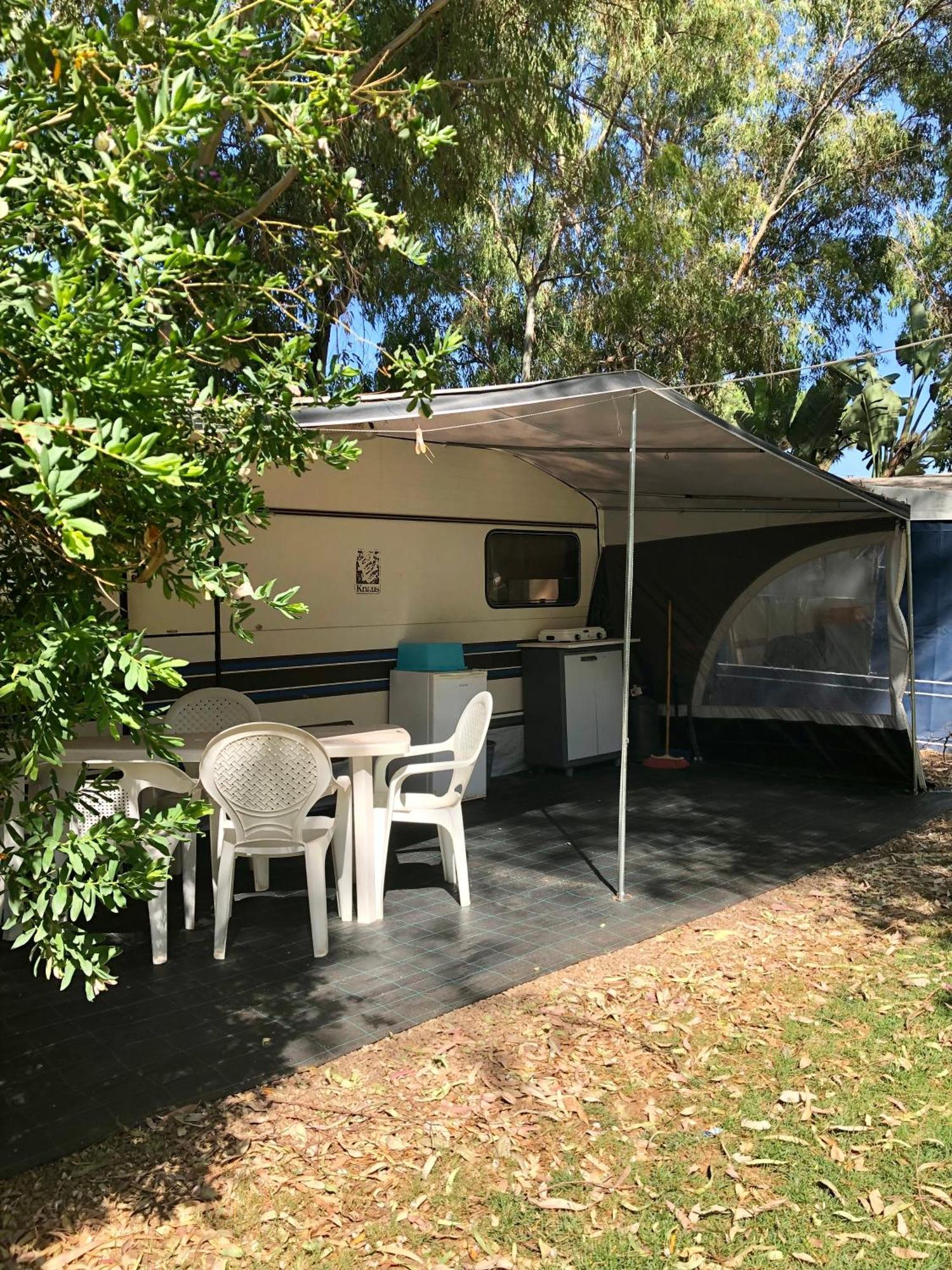 Camping Cala D'Ostia Пула Екстер'єр фото