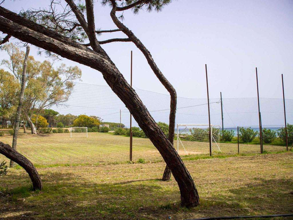 Camping Cala D'Ostia Пула Екстер'єр фото